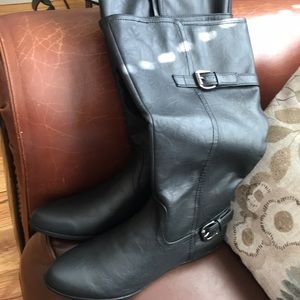 Cliffs by WHITE  MOUNTAIN WIDE CALF boot